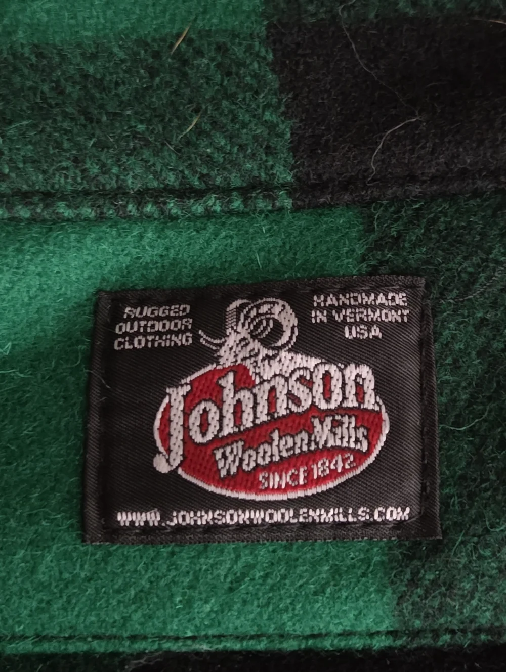 Johnson Woolen Mills v40green pre